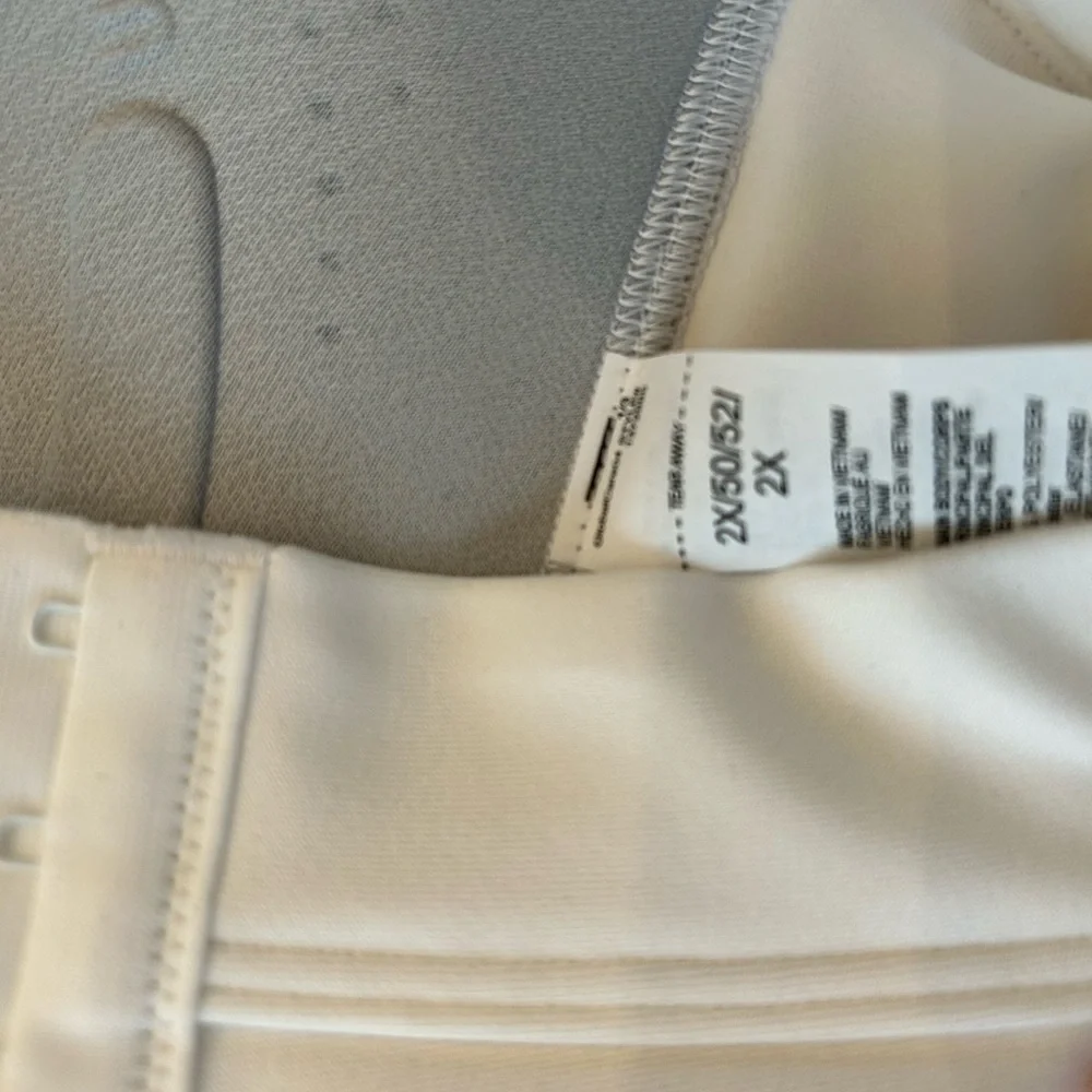 Under Armour Womens Continuum High Impact Sports Bra - Picture 7 of 8